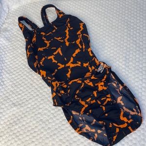 NWT Speedo Endurance Swimsuit Orange Size 26 $84